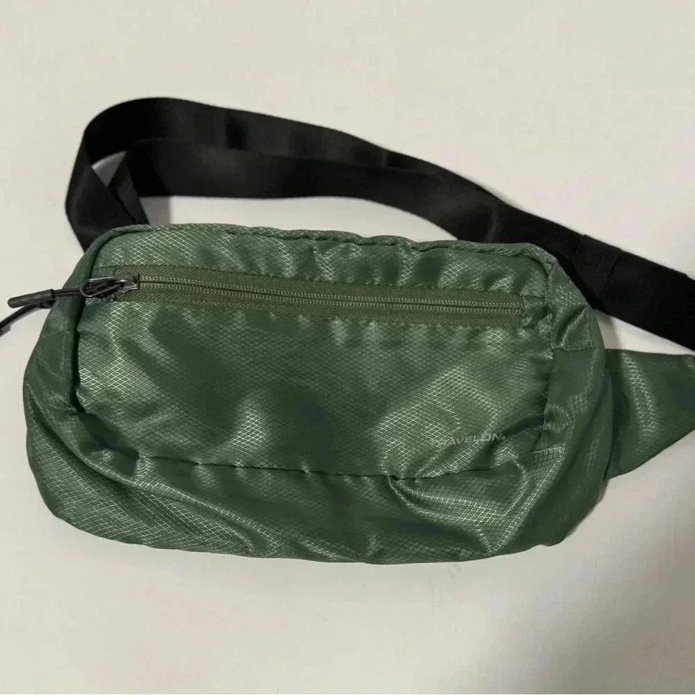 Travelon anti theft Fanny pack